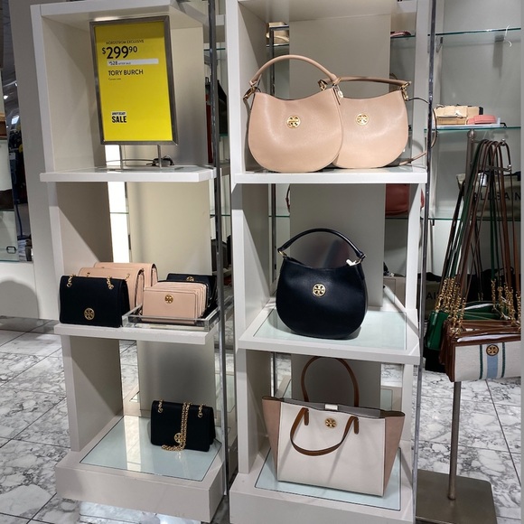 Tory Burch Shoulder Hobo Carson Devon Sand Pebbled Leather Cross Body Bag NWT - Picture 8 of 8